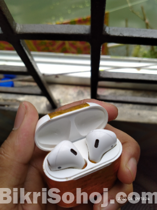Apple airpods 2